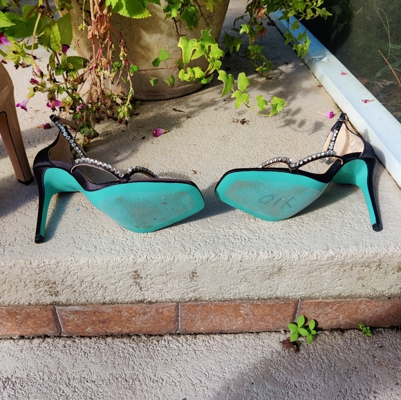 Betsy Johnson satin and rhinestone Stilletto sold on another platform - Picture 4 of 16